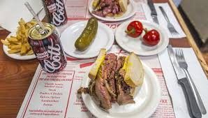 Everything You Should Know About Smoked Meat Tourisme Montreal