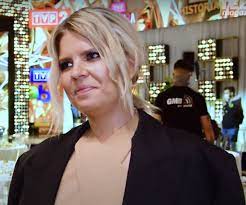 Jest absolwentką prestiżowego instytutu politologii i dziennikarstwa na uniwersytecie śląskim w katowicach (polska) oraz historii sztuki na hiszpańskim . Marta Manowska Wikipedia Wolna Encyklopedia