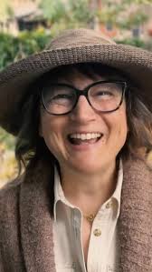 Last month in the Garden Design Collective, we took everything we learned  about the garden floor and put it into practice. ….. After exploring how  shape and ground plane form the foundation