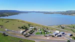 Biloela, population 6,000, is a small rural town in northeastern australia. Accommodation And Camping At Lake Callide Biloela