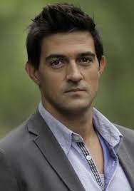 In belgium, the series was shown on la une from november 9, 2013. Jean Pascal Lacoste Acteur Chanteur Animateur Premiere Fr