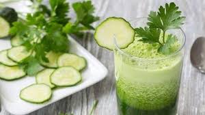 Lalu meletakkan beberapa tauge, irisan timun, daun bawang, dan bawang ketumbar yang membuat hidangan tersebut jadi lebih cantik. Simak 6 Manfaat Konsumsi Jus Mentimun Untuk Kesehatan Mata Hingga Pernafasan Serambi Indonesia