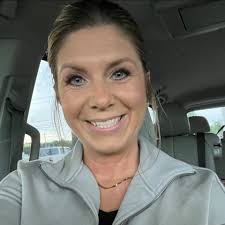 Is it safe to wing it and find a hotel as we go