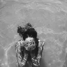 Aesthetic Black And White Vsco Pictures Bajo El Agua Rosariop Vsco Grid Fotos Divertidas En La Playa Fotos De Playa Tumblr Fotos En Playa