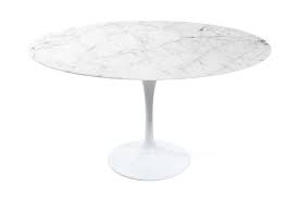 The bases of saarinen tables, like the coordinating tulip chairs, are made of cast aluminum, finished in black, white or platinum. Saarinen 48 Round Tulip Dining Table Marble Eero Saarinen Njmodern Furniture