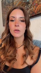 Clara Mcguire's Instagram, Twitter & Facebook