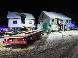 Hotel restaurant eggers gmbh hauptstr. Sprockhovel Lkw Fahrt Gegen Hauswand Aufwendige Bergung Sprockhovel
