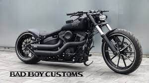 1600this motorcycle is in great condition with modded with forward controls. Harley Davidson Breakout Black Matt 280 Custombike Bad Boy Customs