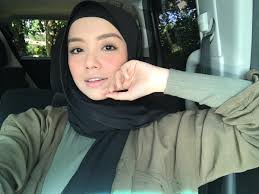 Menjadi antara artis wanita yang terlaris di malaysia. Mira Filzah On Twitter On Set New Drama Series For Tv9malaysia