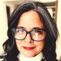 Tracy Cobb's Instagram, Twitter & Facebook