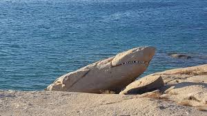 Un Rechin Din Piatra Naxos