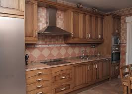 De forja y trabajado, este tirador nos lleva de inmediato a las cabañas de montaña. Rusticos Tiradores Para Muebles De Madera Novocom Top