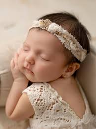 Así de bonitas son mis mañanas, rodeada de bebés tan chiquititos 🤗 Sin  duda , soy una suertuda 🫶🏻 Si te gustaría tener un recuerdo para toda la  vida de tu bebé