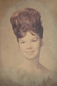 Perry Dow's Instagram, Twitter & Facebook