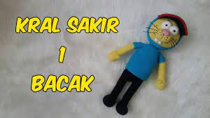 amigurumi oyuncak modellerinden bastan sona videolu anlatimi ile kral sakir amigurumi tarif hazirladik cocuklarin son z kral amigurumi amigurumi oyuncak bebek