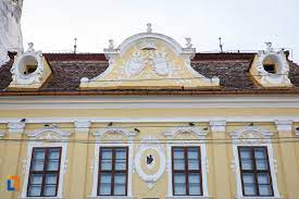 Muzeul din centrul capitalei figurează ca mai vechi muzeu din republica noastră ce se poate mîndri cu o colectie uimitoare de date în sălile muzeului sunt expuse piese importante de etnografie și artă populară din principalele zone etnografice a ţării: Palatul Toldalagi 1759 Muzeu De Etnografie Si Arta Populara Din Targu Mures Obiective Turistice Mures DeÈ™tepÈ›i Ro