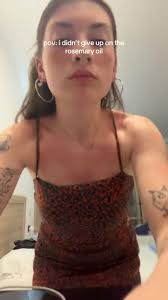 #rosemaryoilforhairgrowth #rosemaryoil #hairgrowthjourney #hairgrowth  #longhair