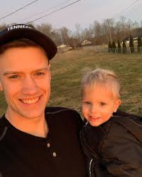 BobbyandTori Smith (@bobby_torilayne_smith) • Instagram photos and videos