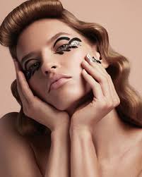 Anne Kohlhagen Makeup Artist‎