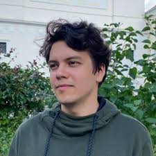 I'm excited to share that in December, I graduated from Swinburne  University of Technology with a Bachelor of Business (Professional)  majoring in Marketing.