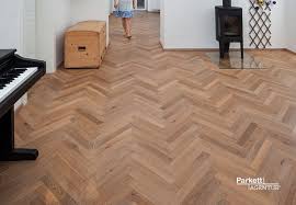 Helles Fischgrat Parkett Parkett Naturholz Holzboden Fischgrat Wohnen Stilvoll Parkett Massivholzdielen Holzboden