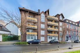 Auch anleger auf der suche nach einer nachhaltigen vermögensanlage sollten erwägen, in gelsenkirchen eine wohnung zu kaufen, wenn sie auf sicherheit bedacht sind. Grosszugige Maisonette Wohnung Mit Fernblick Und Zwei Balkonen Immobilien Management Hundt