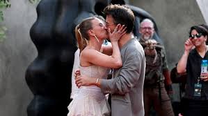Scarlett Johansson on Her Viral Jonathan Bailey Red Carpet Kisses