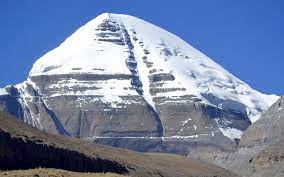 Kailash parvat, the abode of lord shiva, is a place for spiritual aspirants to find that eternal peace. Mount Kailash Hd Wallpaper Free Download
