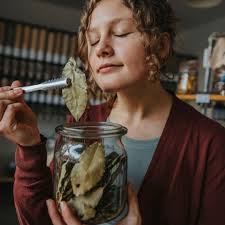 Do bay leaves actually add flavor, or is it all a con?