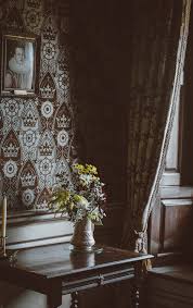 the kitchen: wallpaper borders