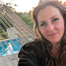 Is there a swim coach in Astoria Oregon for adult triathletes?