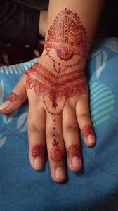 Henna untuk pemula seni lukis kulit tubuh yang hasilnya memukau. 17 Gambar Lukisan Henna Terkini Lingkar Png