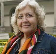 Mónica González, Jorge Baradit y un homenaje a Patricio Manns, las  principales novedades en Feria Internacional del Libro FILIQQ-UNAP