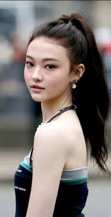 Ella😺 most people know jennie´s sister