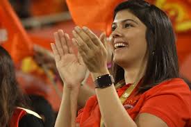 The team news sunrisers hyderabad it was not the best of ipl's for the sunrisers hyderabad last year but they did manage to scrape into the knockout phase and make it to the. Kaviya Maran Daughter Of Kalanithi Maran Owner Of Sunrisers Hyderabad Celebrates After The Wicket During Match 30 Of The Vivo Indian Premier League Season 12 2019 Between The Sunrisers Hyderabad And The