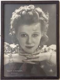 Inez w Antyki i Sztuka