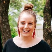 Jen Dutton's Instagram, Twitter & Facebook