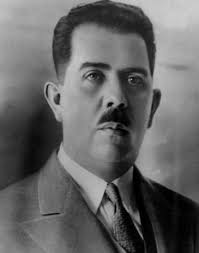 LAS IMÁGENES, LAS PALABRAS Y LOS HECHOS