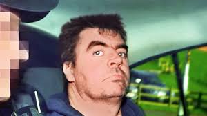 Cúiseanna i gcoinne Sheamuis Daly tarraingthe siar