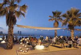 Das Design Hotel W Barcelona Beherbergt Seit Einiger Zeit Eine Neue In Location Direkt Am Strand Gelegen Mit Blick Auf Das Meer Und Die Skyl Barcelone Mariage