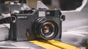 Voigtlander Ultron 35mm F 1 7 Leica Thread Mount Lens Review