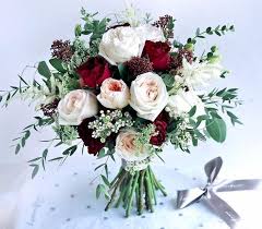 Burgundy & ivory garden rose wedding bouquet | bridesmaid bouquets (small) msrp: 25 Erroten Und Burgunder Hochzeitsstrauss Braut Braut Brautjungfern Hochz Braut Braut Red Bouquet Wedding Rustic Bridal Bouquets Red Bridal Bouquet