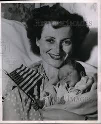 1950 Press Photo Bockville Centre, NY Mr sGeorge Terrill & son George