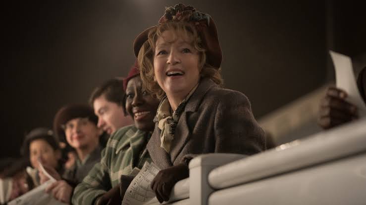 Mrs. Harris Goes to Paris' review: An haute couture fairy tale