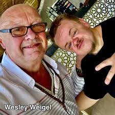 Wesley Weigel au top merci super moment.Humoriste,Acteur,comédien ainsi  qu'aux Jamel comedy club.Très Chouet moment avec toi au Myah Bay  Marrakech.Merci Hamid, Imad, Abdel. #wesleyweigel #jamelcomedyclub  #wahidbouzidi #albanivanov #adelbencherif ...