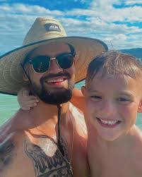 Jonathan Carvalho's Instagram, Twitter & Facebook