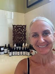 Hey everyone where are all my Skincare ladies 😍. Drop a 👀 below