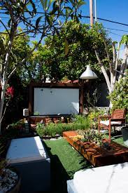 With emily blunt, john krasinski, millicent simmonds, noah jupe. Show Thyme How To Build An Outdoor Theater In Your Garden The Horticult