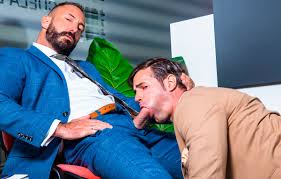 Dani Garcia - fearlessly nude - a daring exhibition