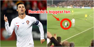 Cristiano ronaldo is a professional soccer player who has set records while playing for the manchester united, real madrid and juventus clubs, as well as the portuguese national team. Cristiano Ronaldo Scores 4 As Real Madrid Fan Invades Pitch For Selfie